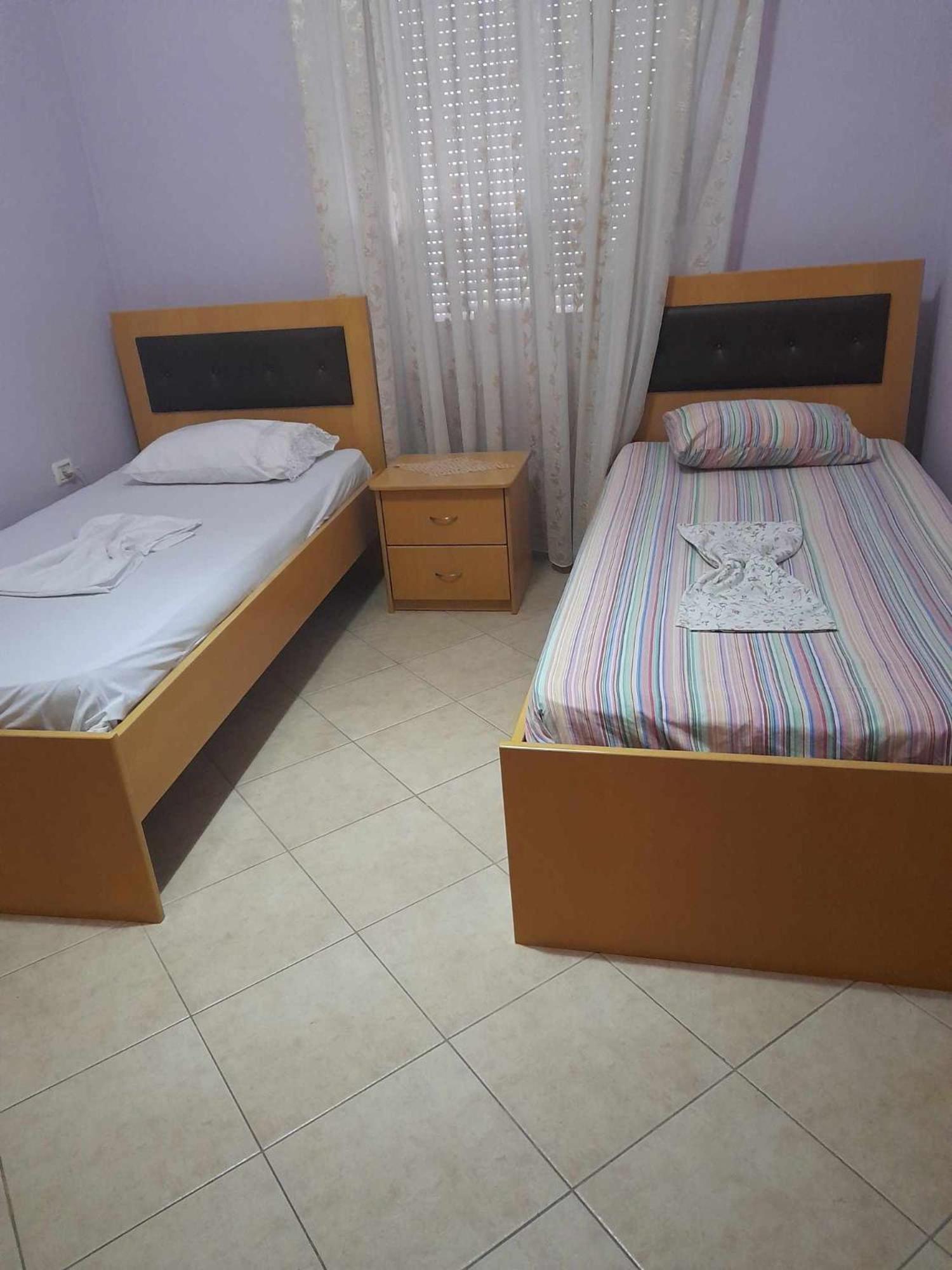 Tina'S Apartment Gjirokastra Kültér fotó